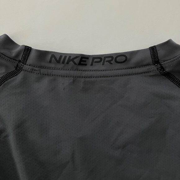 Men's Nike Pro Dri-FIT Slim Fit Tee Men's Training Size XL Charcoal Grey NEW - Picture 14 of 14